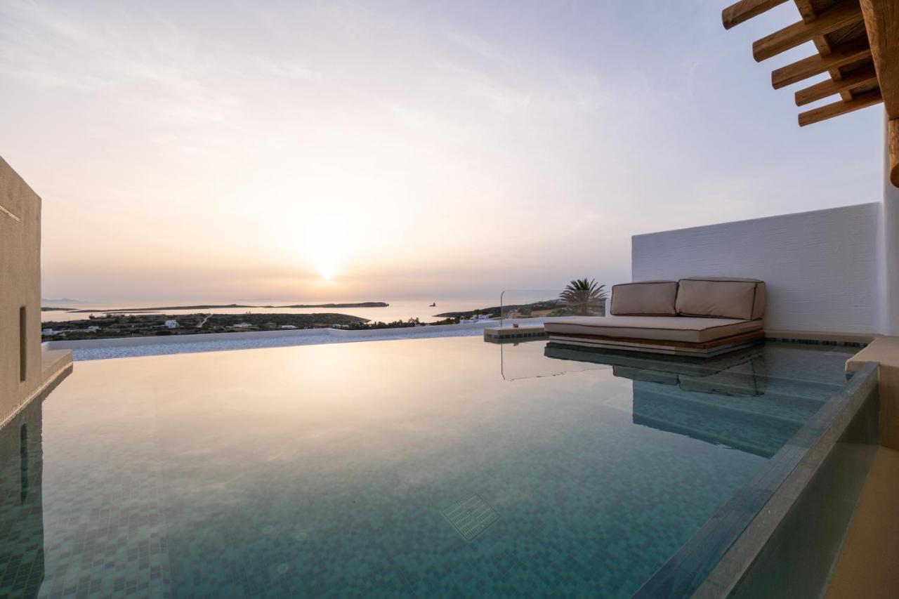 Utopia Suites By Anna Platanou Αγία Ειρήνη Πάρου Εξωτερικό φωτογραφία