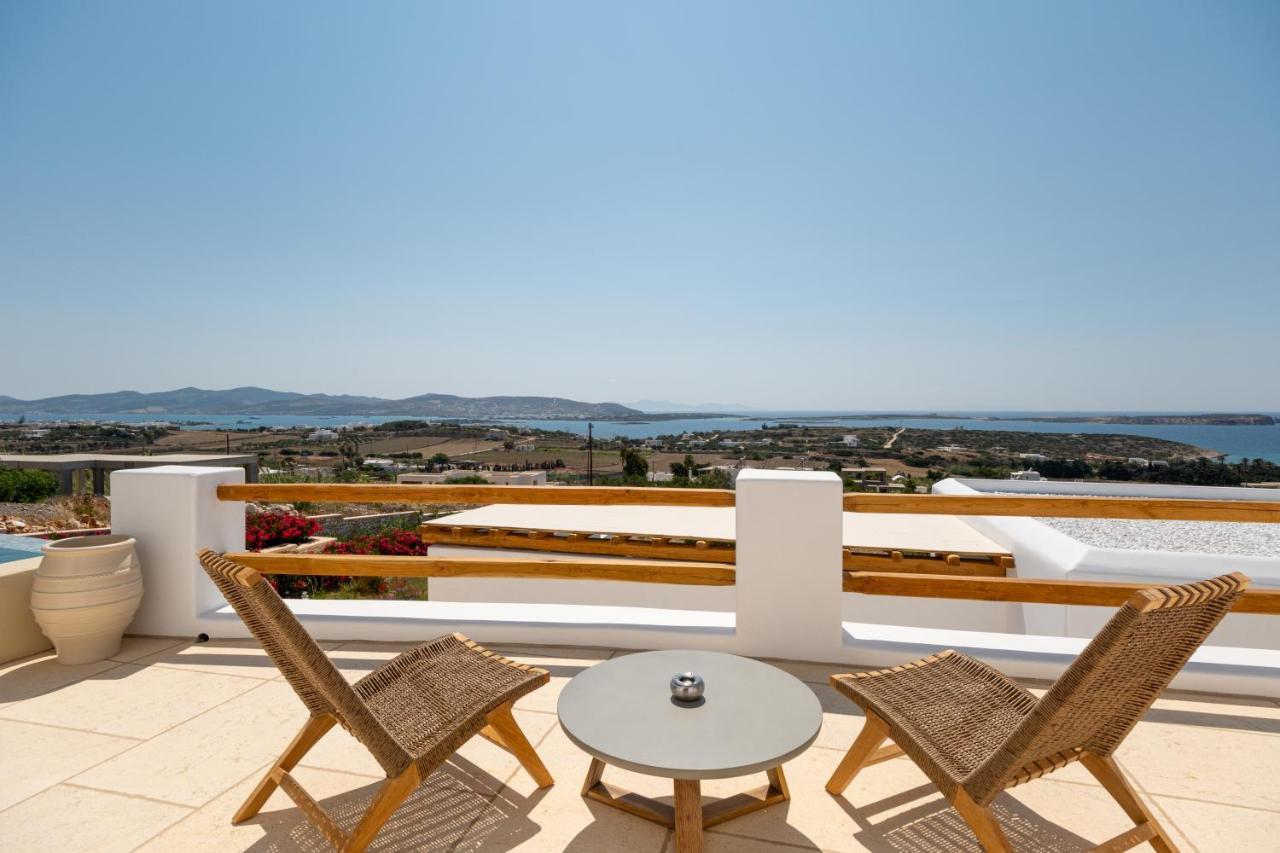Utopia Suites By Anna Platanou Αγία Ειρήνη Πάρου Εξωτερικό φωτογραφία