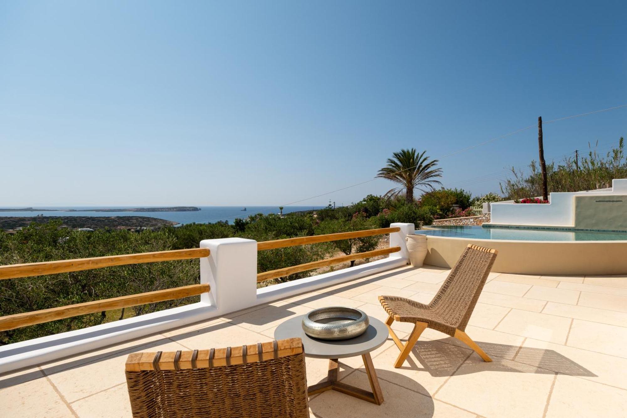 Utopia Suites By Anna Platanou Αγία Ειρήνη Πάρου Εξωτερικό φωτογραφία