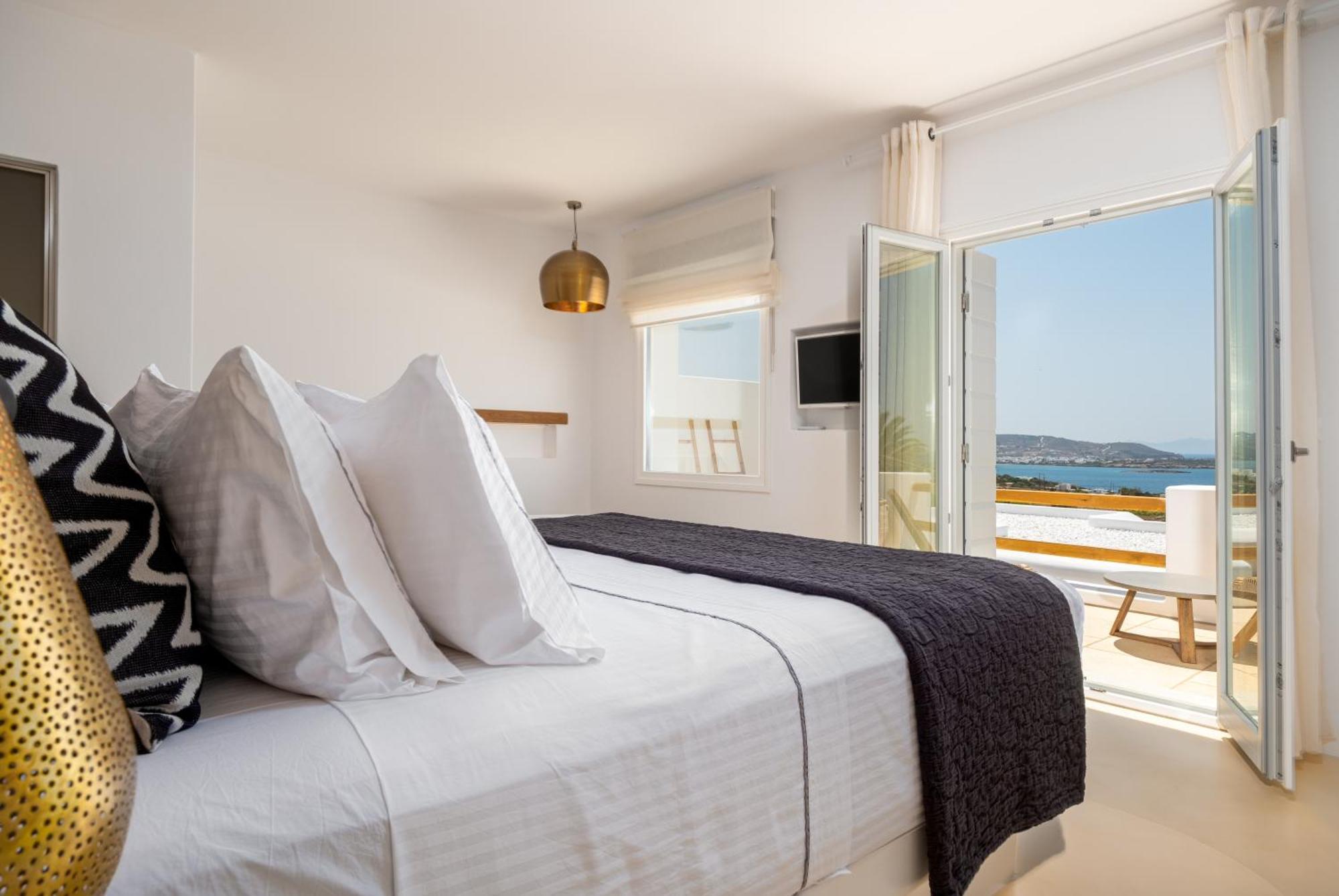 Utopia Suites By Anna Platanou Αγία Ειρήνη Πάρου Εξωτερικό φωτογραφία
